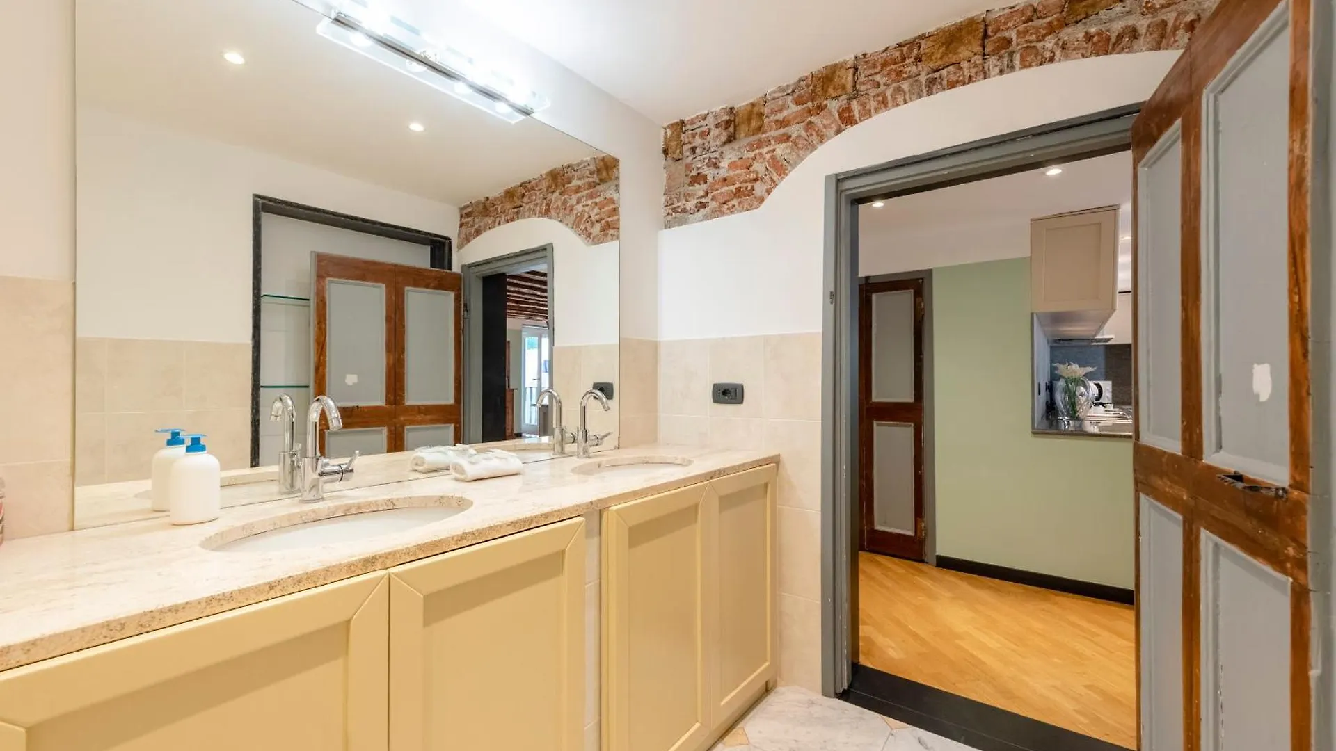 Beautiful Flat In The Historic Center - Happy Rentals Genoa Apartment
